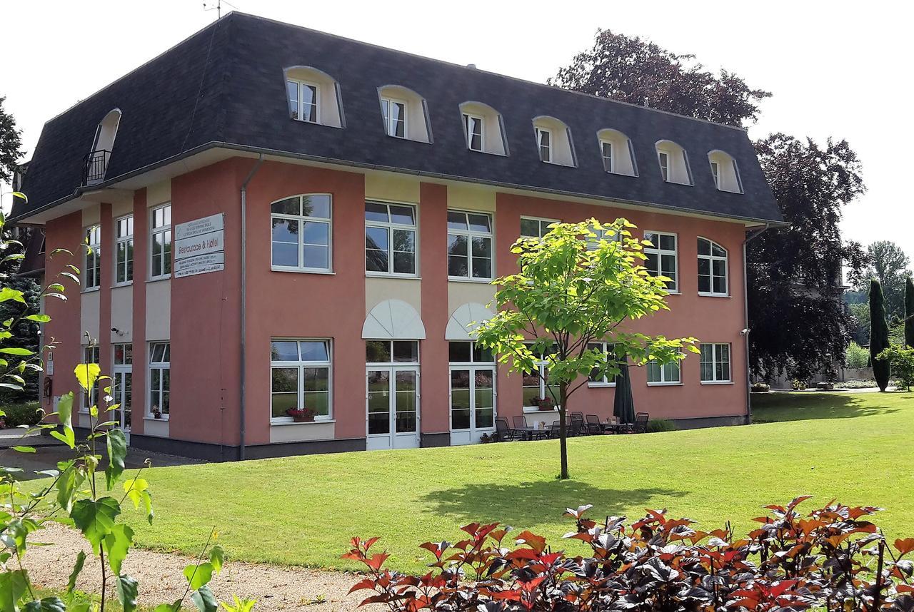 Vzdelavaci Stredisko A Hotel 瓦恩斯多夫 外观 照片